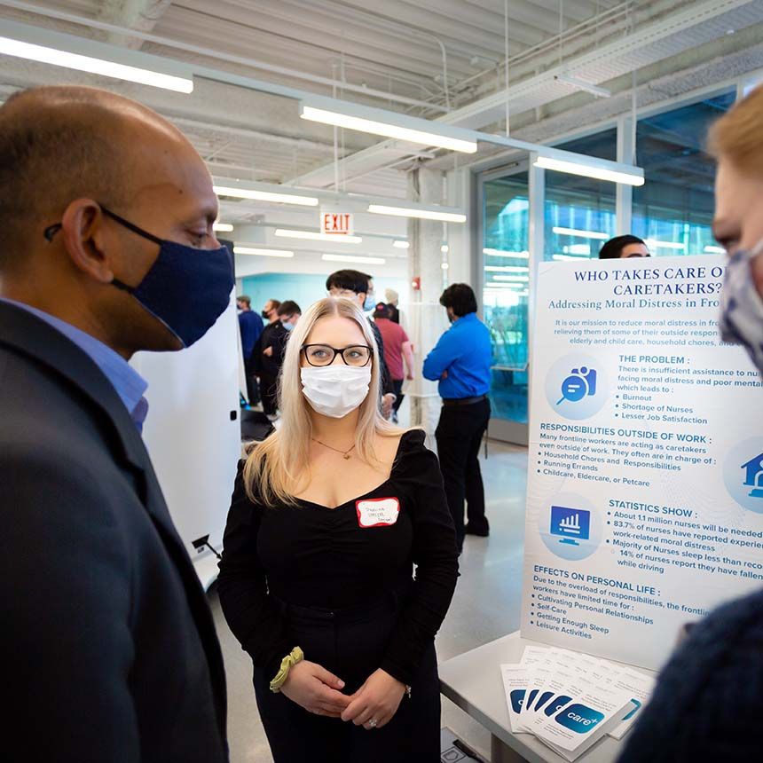 Students present at Innovation Day in December 2021